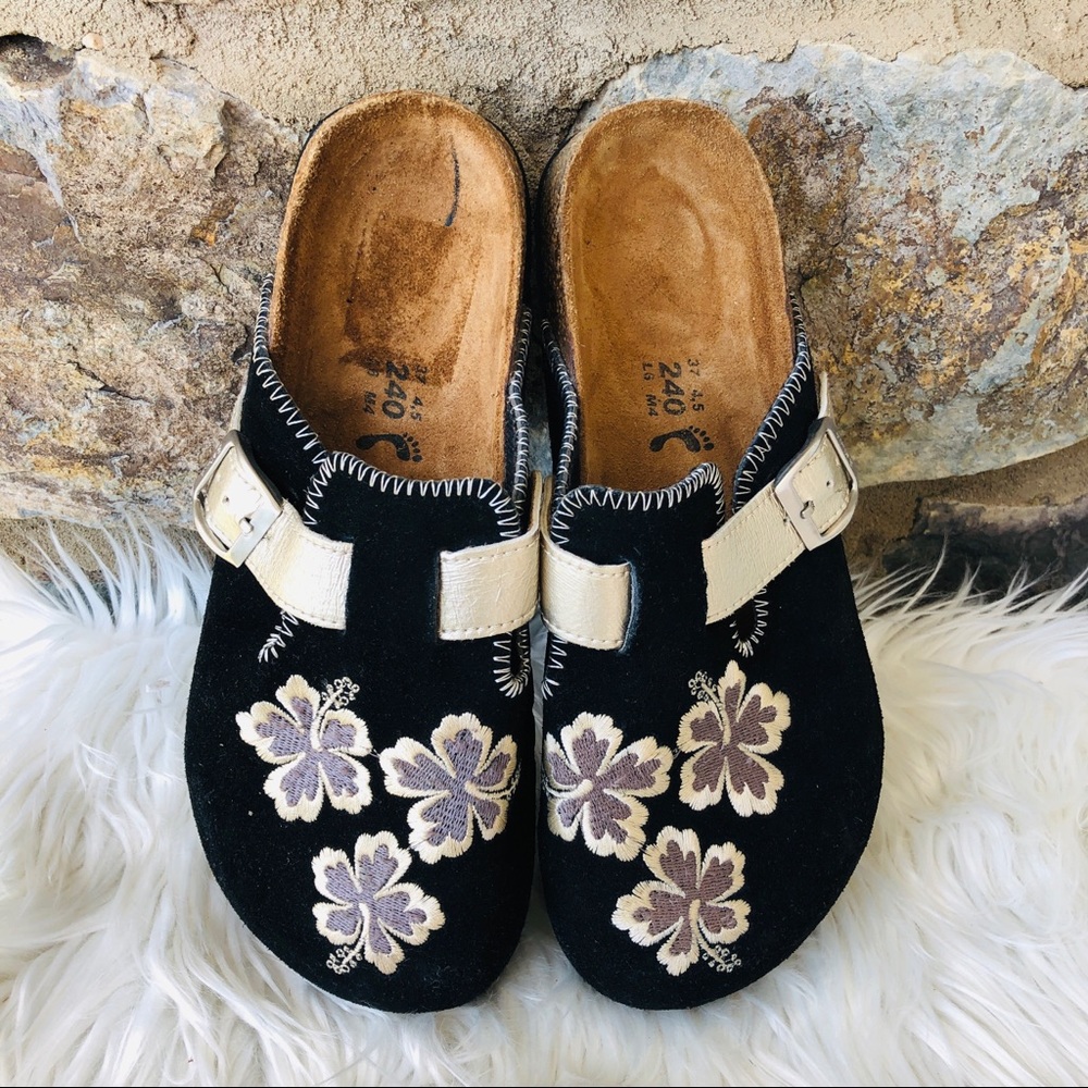 Birkenstock Betula  Embroidered Clogs size 6